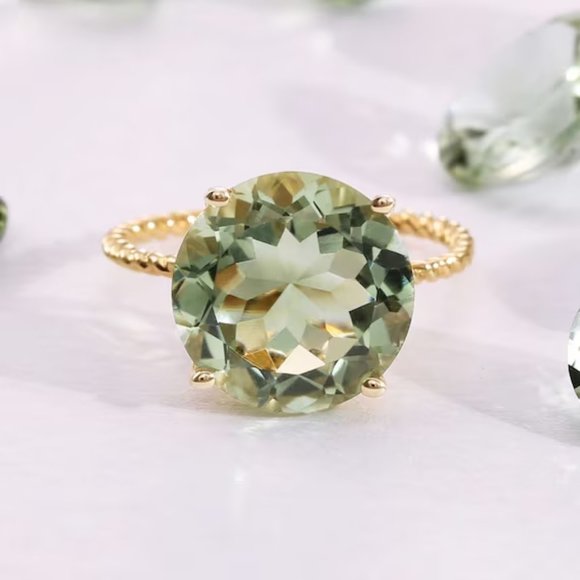 14k Yellow Gold Green Amethyst Ring Sz 7 (approx) - Picture 2 of 4